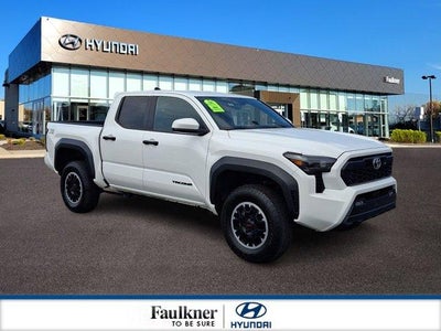 2024 Toyota Tacoma 4WD 4WD TRD Off Road Double Cab 5' Bed AT (Natl)