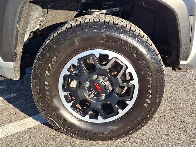 2025 Toyota Tacoma 4WD 4WD SR Double Cab 5' Bed AT (GS)