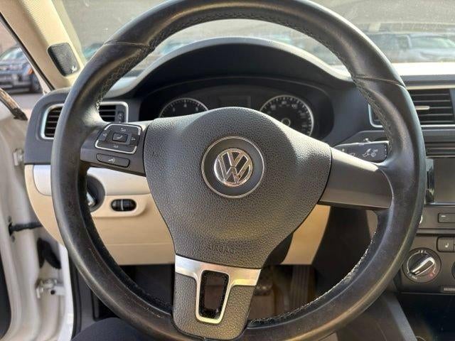2012 Volkswagen Jetta 4dr Auto SEL Sedan