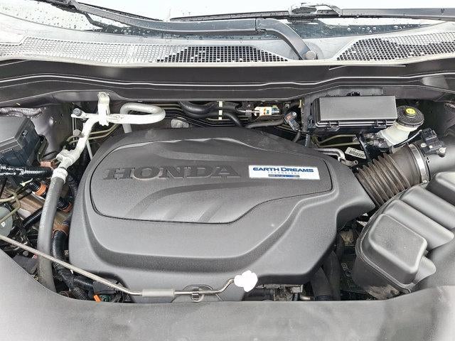 2019 Honda Pilot Touring 8-Passenger AWD