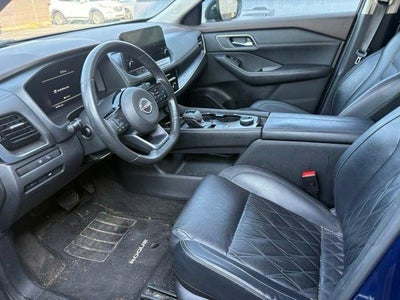 2022 Nissan Rogue AWD Platinum