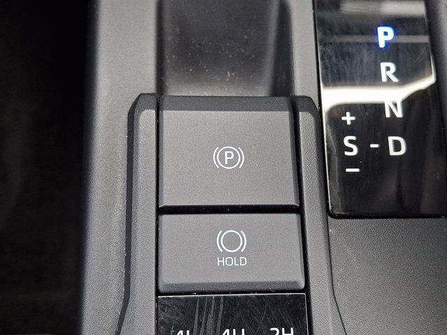 2025 Toyota 4Runner SR5 4WD (GS)