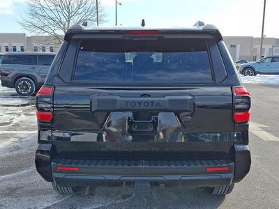 2025 Toyota 4Runner SR5 4WD (GS)