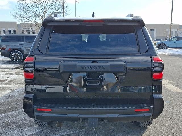 2025 Toyota 4Runner SR5 4WD (GS)