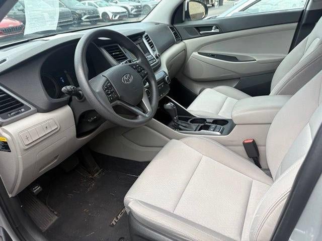 2016 Hyundai TUCSON AWD 4dr SE