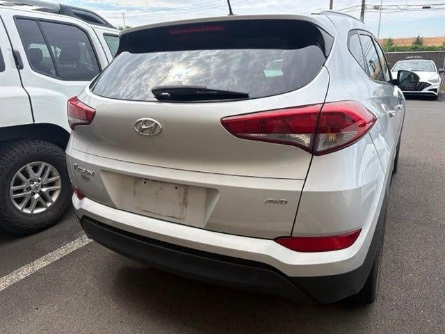2016 Hyundai TUCSON AWD 4dr SE
