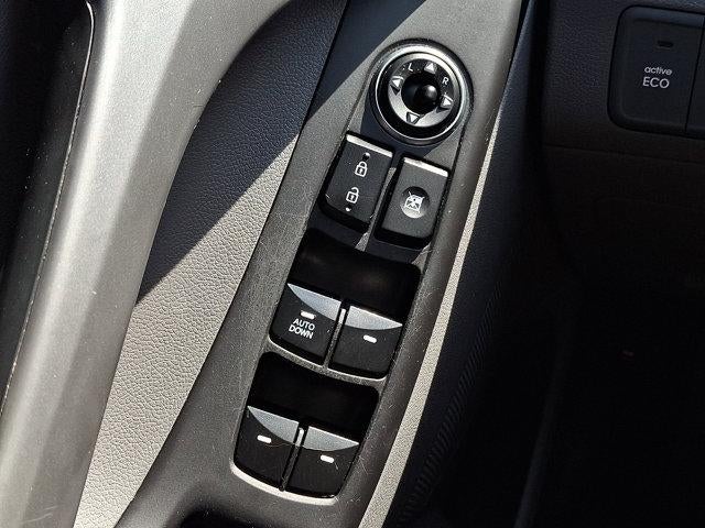 2016 Hyundai ELANTRA 4dr Sdn Auto SE