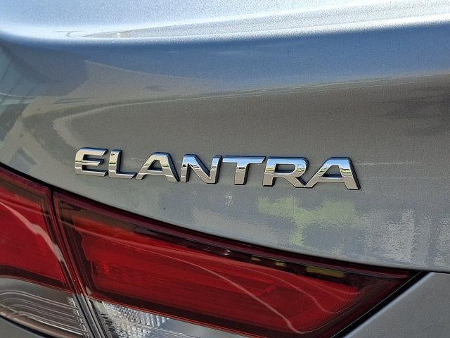 2016 Hyundai ELANTRA 4dr Sdn Auto SE