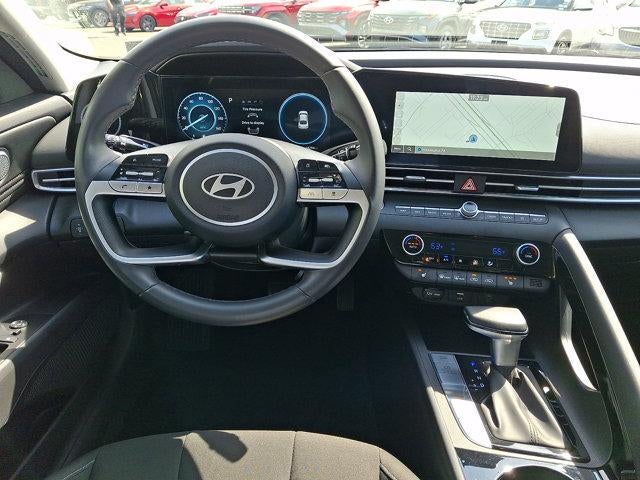 2025 Hyundai ELANTRA SEL Convenience IVT