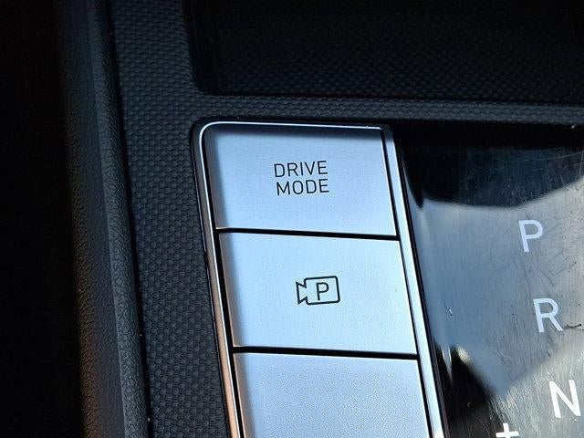 2025 Hyundai ELANTRA SEL Convenience IVT