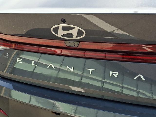 2025 Hyundai ELANTRA SEL Convenience IVT