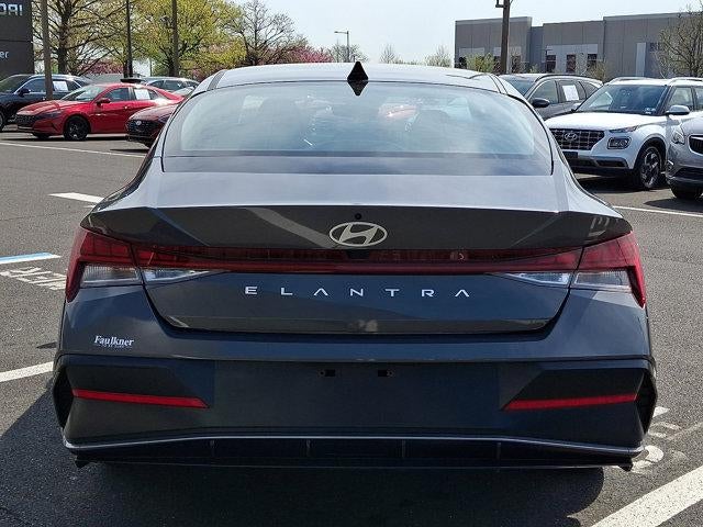 2025 Hyundai ELANTRA SEL Convenience IVT