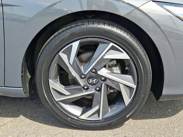 2025 Hyundai ELANTRA SEL Convenience IVT