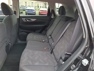 2016 Nissan Rogue FWD 4dr SV