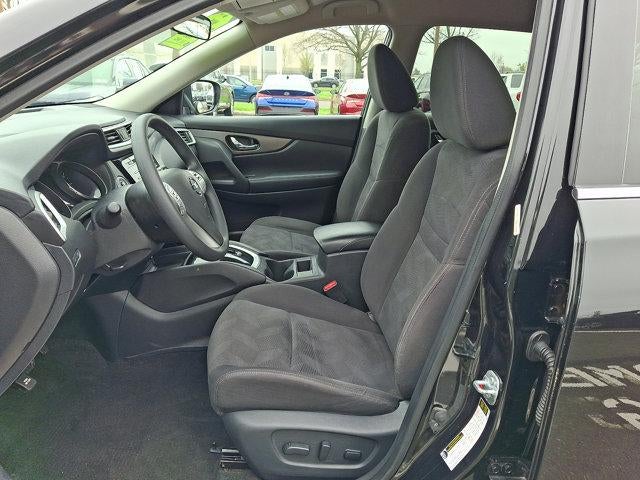 2016 Nissan Rogue FWD 4dr SV