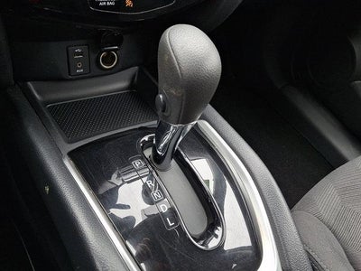 2016 Nissan Rogue FWD 4dr SV