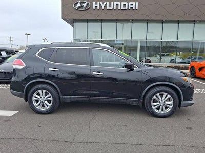 2016 Nissan Rogue FWD 4dr SV